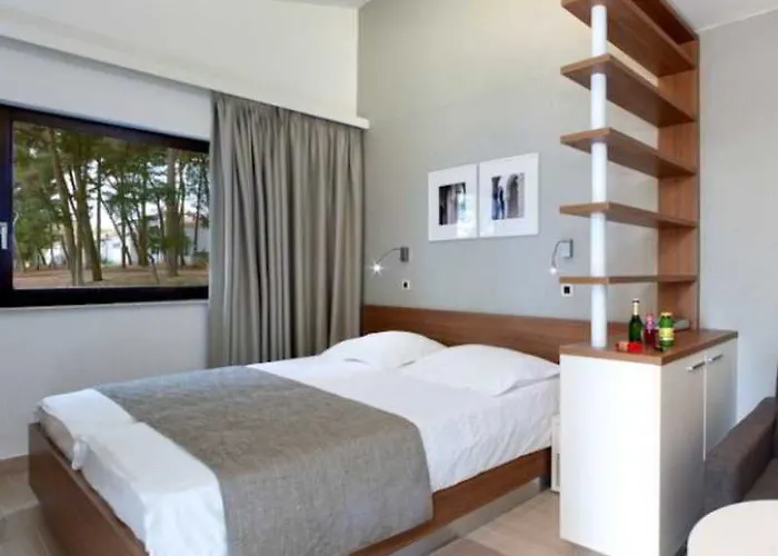 Hotel Galijot Plava Laguna 4*