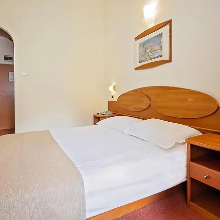 Galijot Plava Laguna 4*