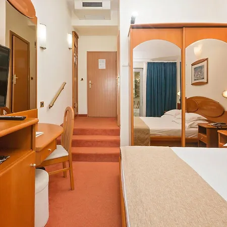 Galijot Plava Laguna Hotel