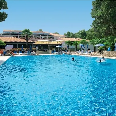 فندق Galijot Plava Laguna بوريتش