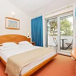 Galijot Plava Laguna Hotel 4*