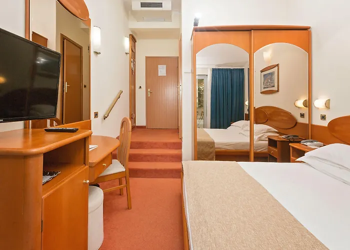 Galijot Plava Laguna Hotel 4*