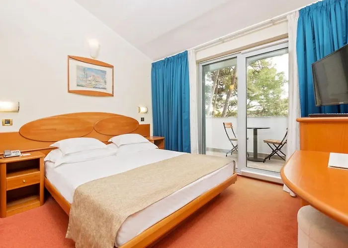 Galijot Plava Laguna Hotel 4*